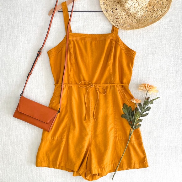 Old Navy linen blend romper. - Picture 2 of 11